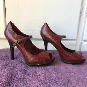 Nine & Co 4” stiletto heel crimson leather open toe shoes